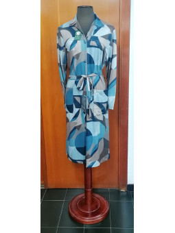 Vestido abierto con botones tonos azules y piedra